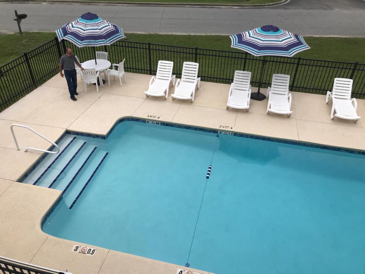 Baymont By Wyndham Lake Park Valdosta I75 Exterior photo