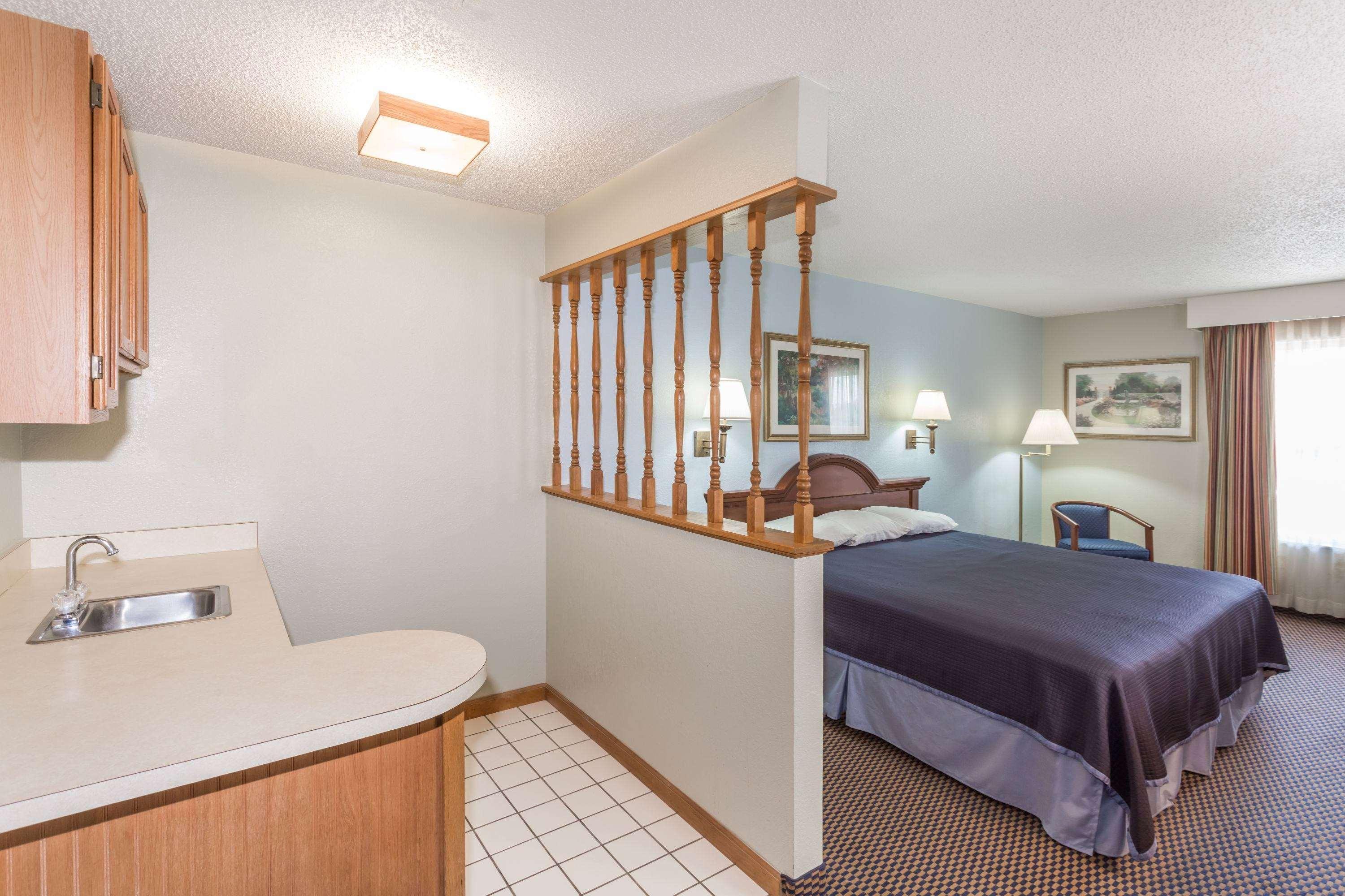 Baymont By Wyndham Lake Park Valdosta I75 Exterior photo