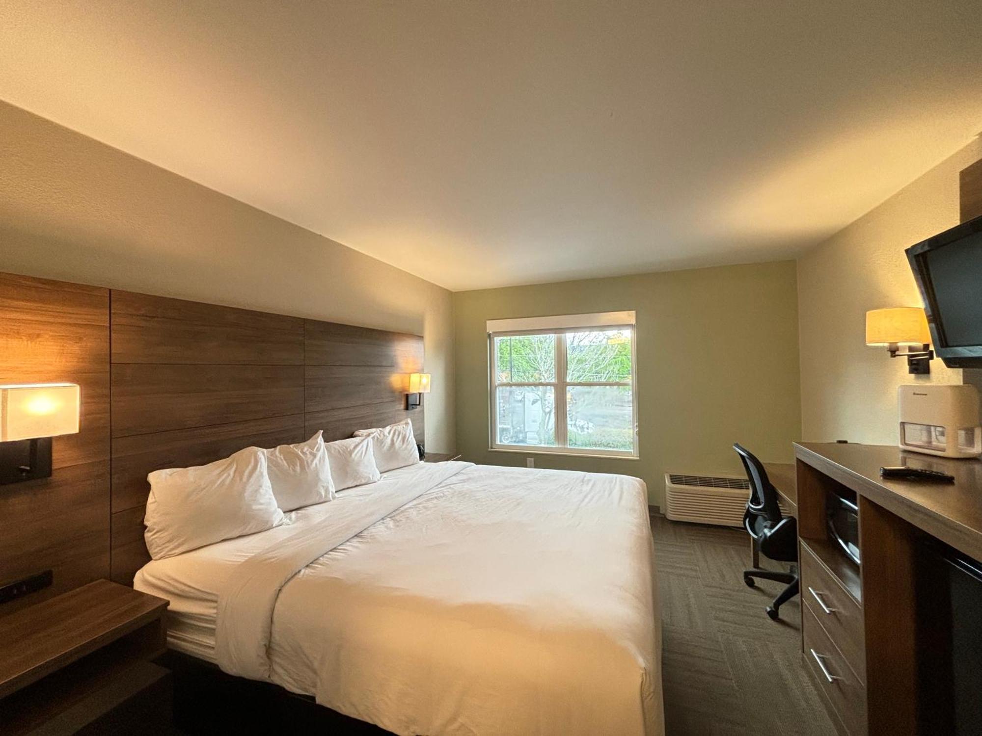 Baymont By Wyndham Lake Park Valdosta I75 Exterior photo